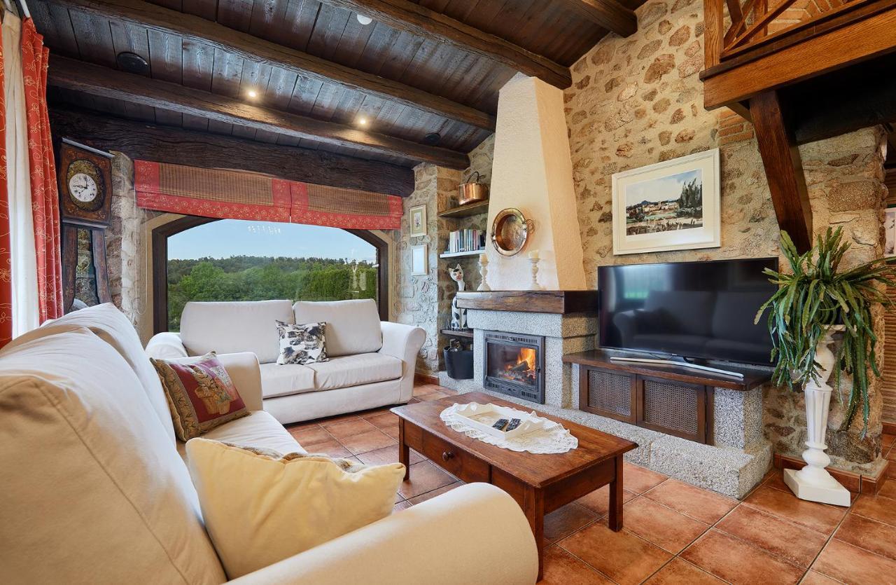 Cal Bisbe, Your Rural Holiday Home Capmany 외부 사진