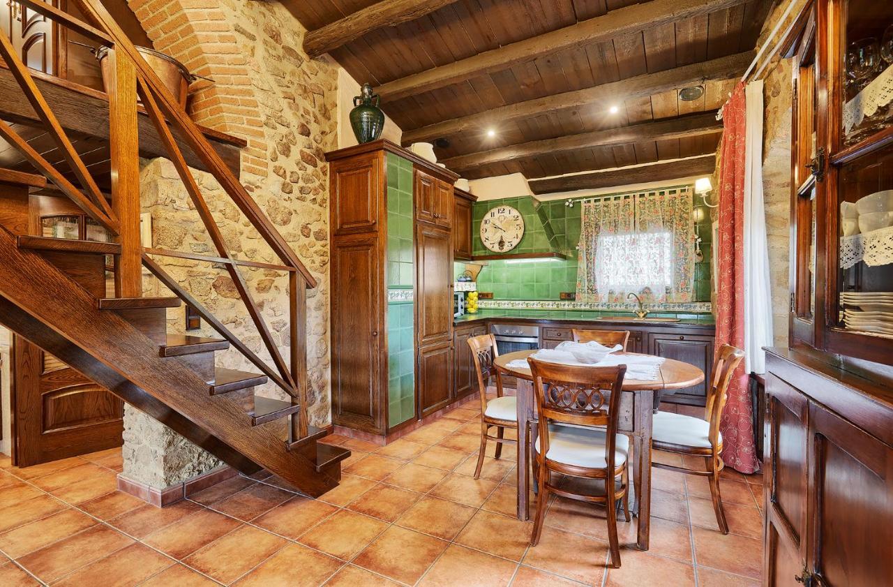 Cal Bisbe, Your Rural Holiday Home Capmany 외부 사진
