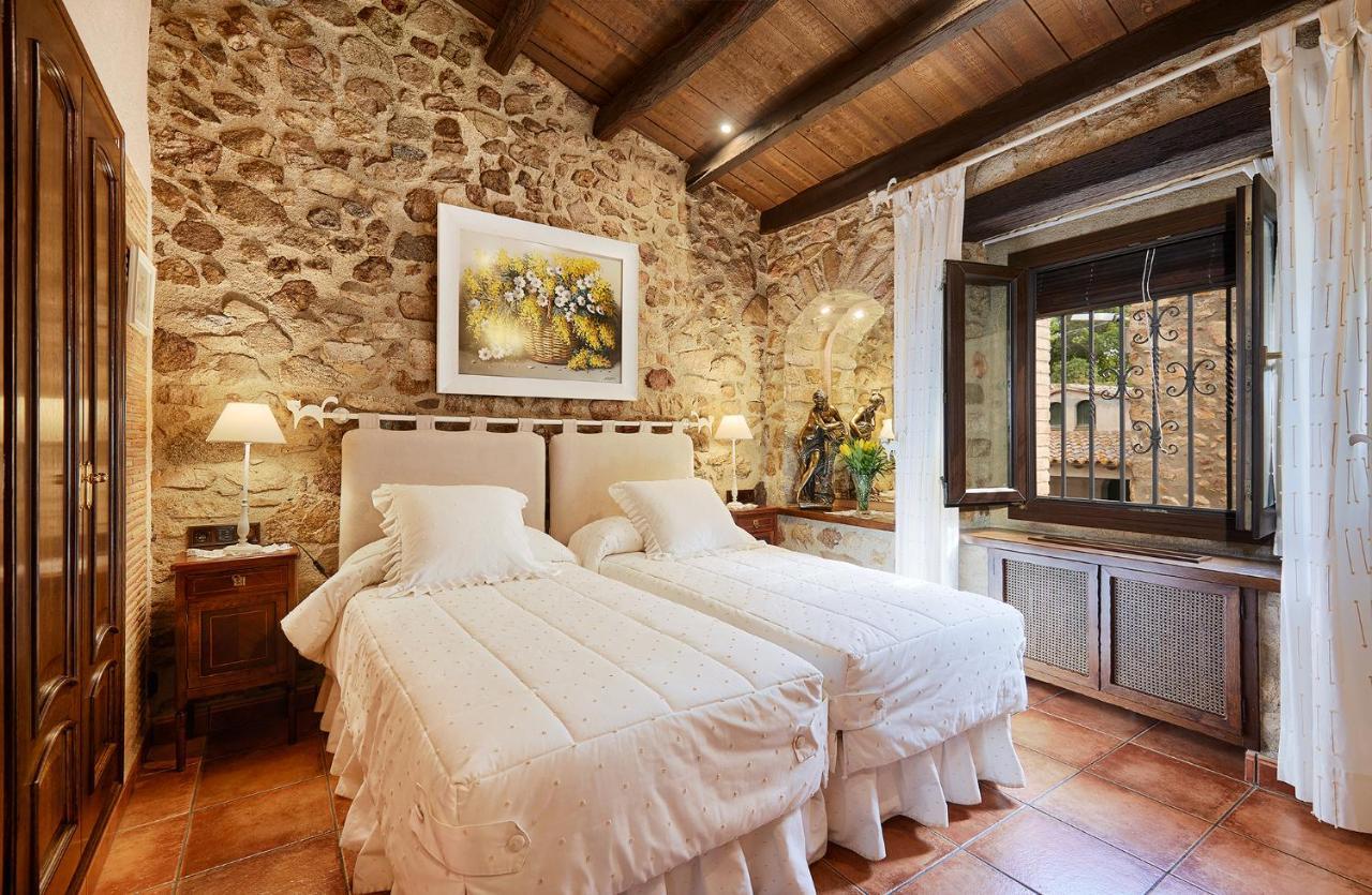 Cal Bisbe, Your Rural Holiday Home Capmany 외부 사진