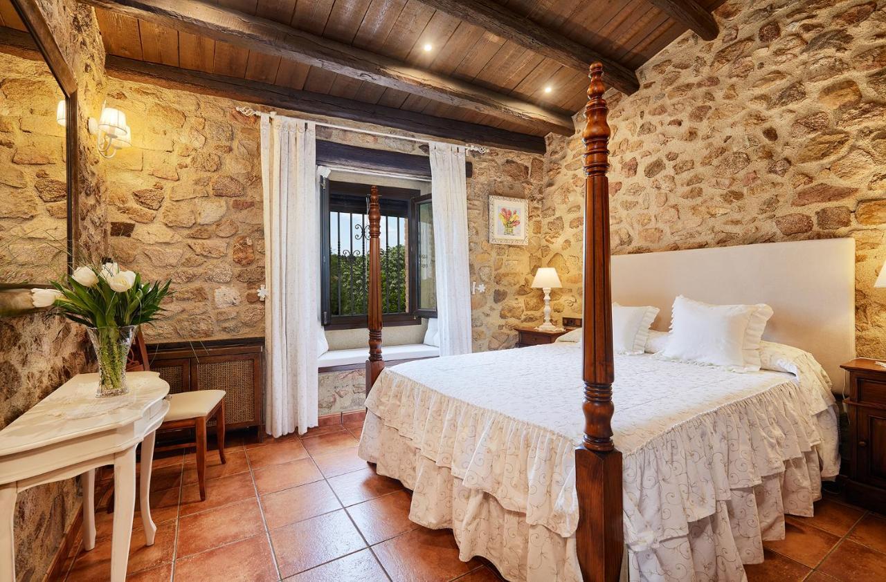 Cal Bisbe, Your Rural Holiday Home Capmany 외부 사진