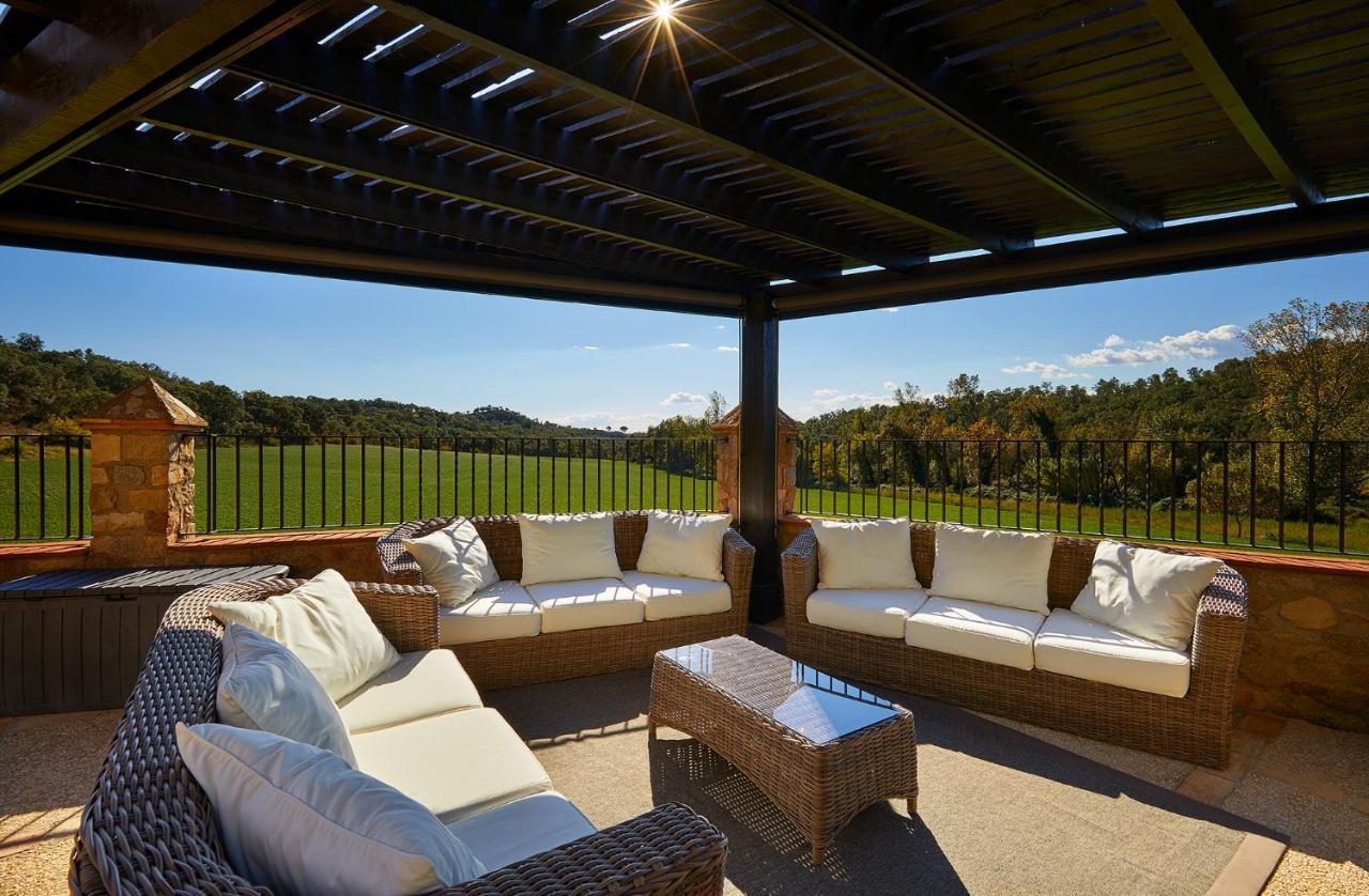 Cal Bisbe, Your Rural Holiday Home Capmany 외부 사진